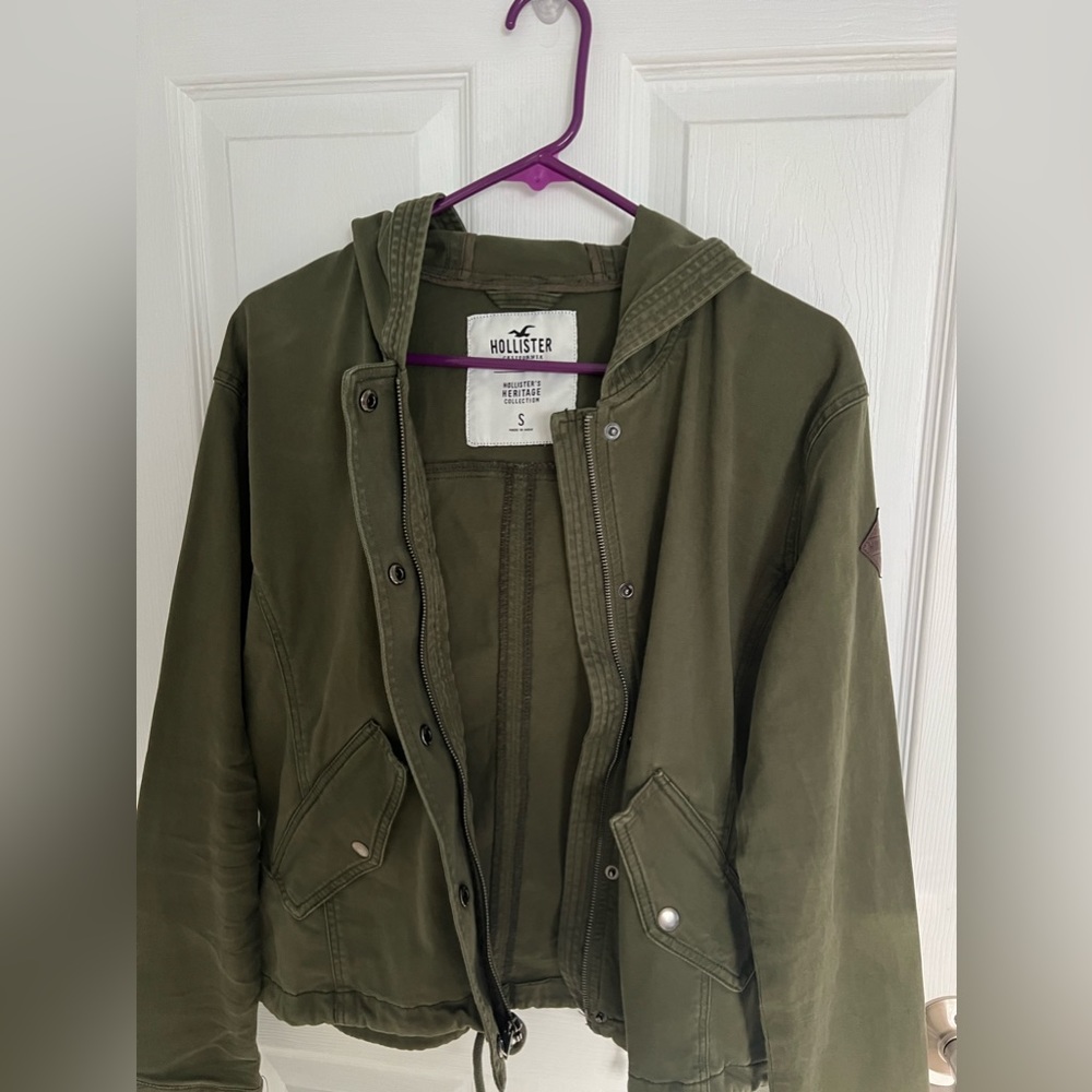 Hollister jacket size small